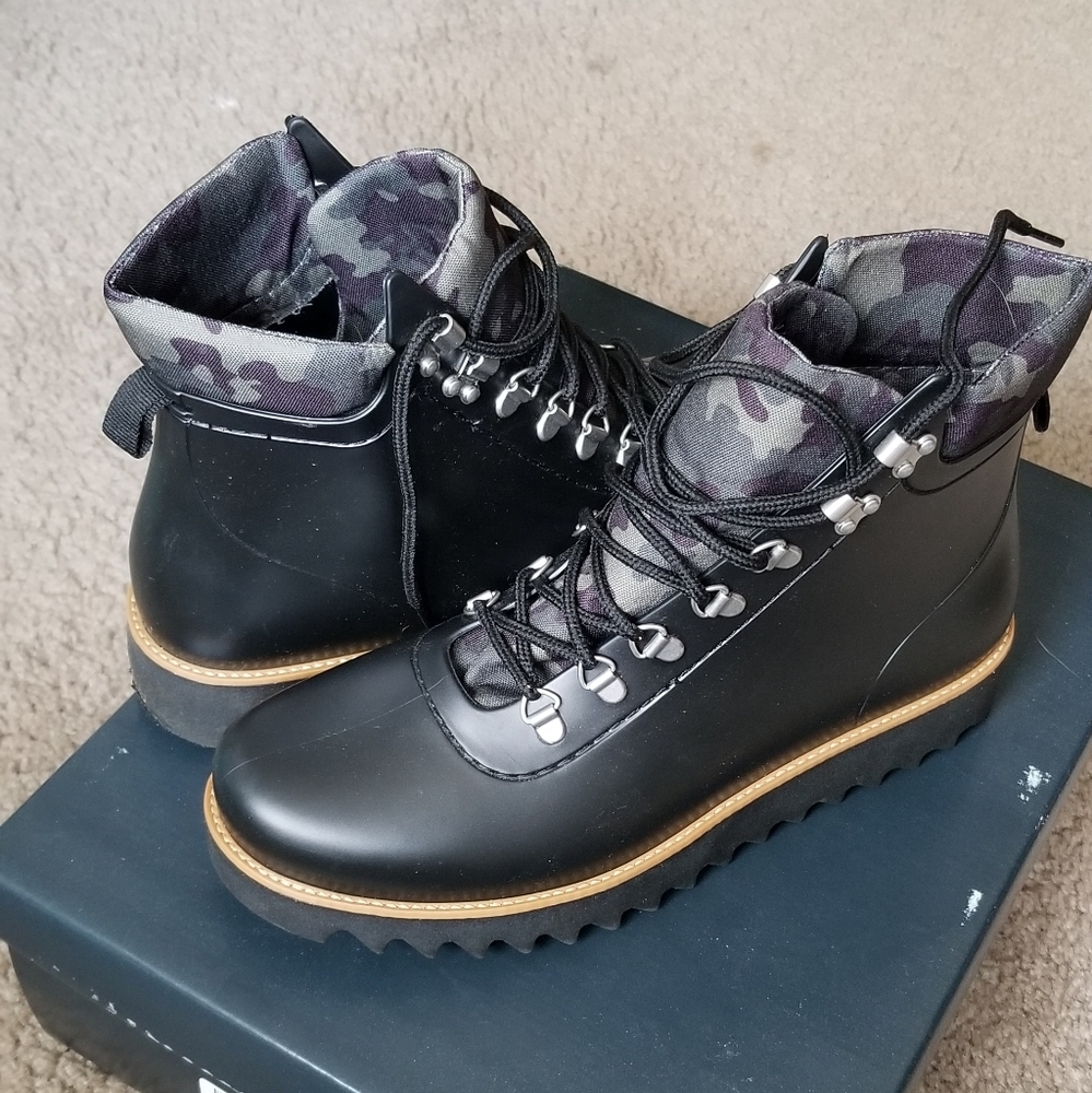 Bernardo women's rain boots